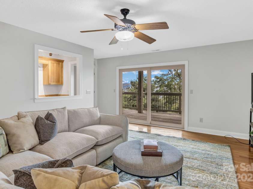 86 Distant View Drive, Asheville, NC 28803.  MLS# CAR4299899, YatesRealty ID 11339. Lower level second living space. Perfect for your guests or older children to have their own space separate from the main level. 