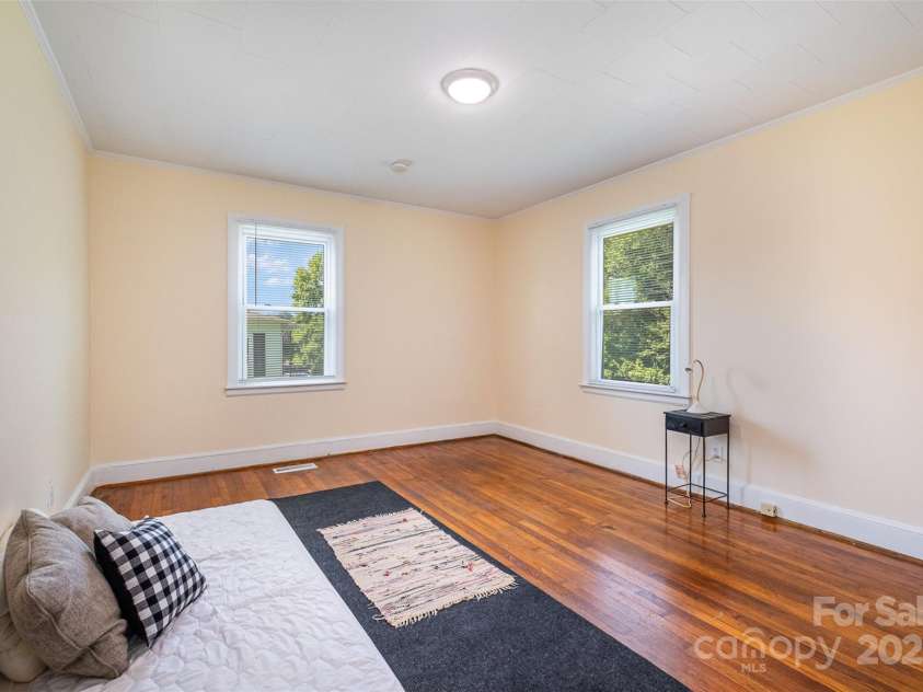 422 Wilson Street, Mount Holly, NC 28120.  MLS# CAR4272159, YatesRealty ID 1134. 422 Wilson interior