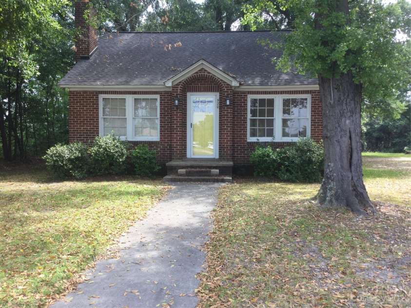 510 & 516 & 520 N Matson Matson Street, Kershaw, SC 29067.  MLS# CAR4029361, YatesRealty ID 1134. 