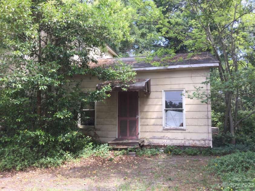 510 & 516 & 520 N Matson Matson Street, Kershaw, SC 29067.  MLS# CAR4029361, YatesRealty ID 1134. 