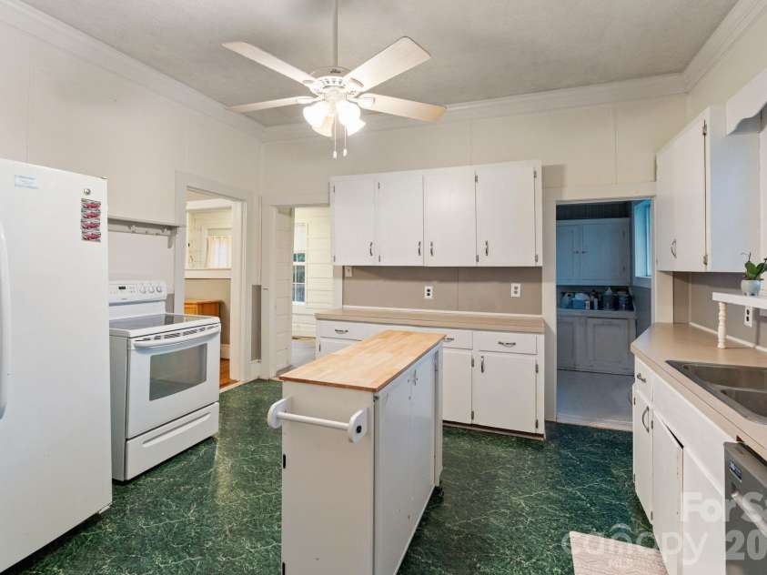 6921 Harmony Grove Road, Nebo, NC 28761.  MLS# CAR4311048, YatesRealty ID 1134. 