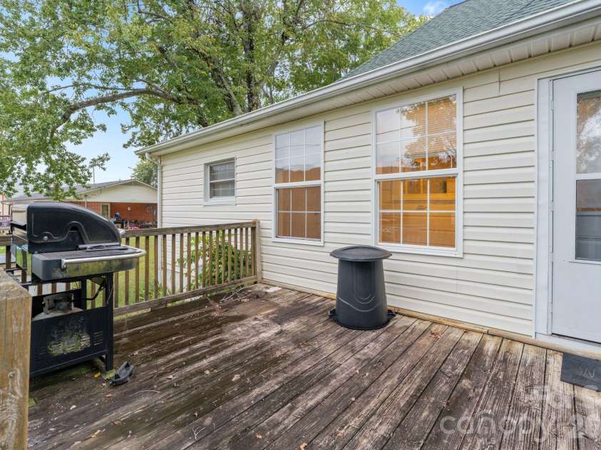 6921 Harmony Grove Road, Nebo, NC 28761.  MLS# CAR4311048, YatesRealty ID 1134. 