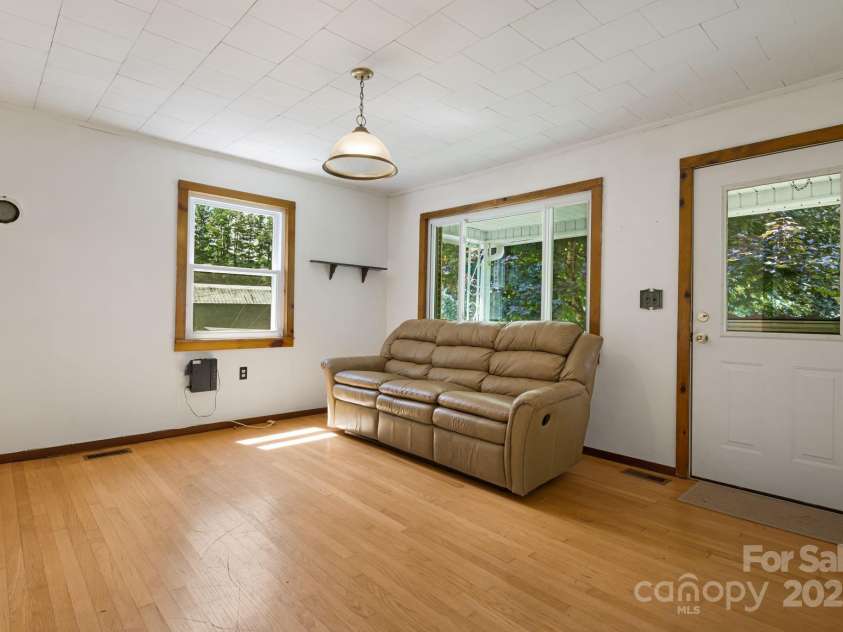474 Smith Creek Road, Mars Hill, NC 28754.  MLS# CAR4293707, YatesRealty ID 11340. Well Maintained 2 BR 1 BA