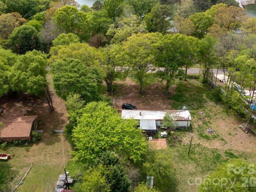 11131 Johnson Davis Road, Huntersville, NC 28078.  MLS# CAR4367085, YatesRealty ID 11341. 