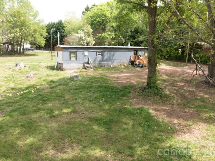 11131 Johnson Davis Road, Huntersville, NC 28078.  MLS# CAR4367085, YatesRealty ID 11341. 