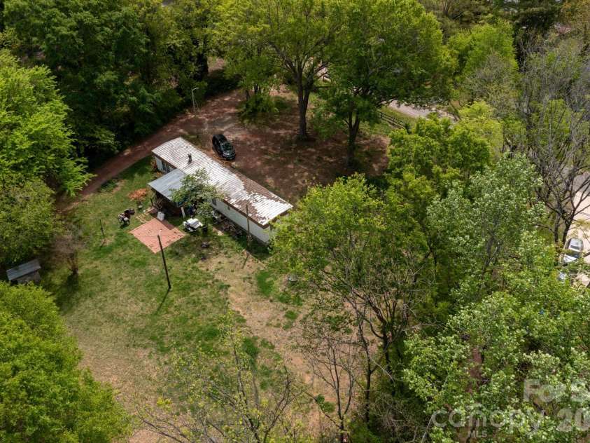 11131 Johnson Davis Road, Huntersville, NC 28078.  MLS# CAR4367085, YatesRealty ID 11341. 