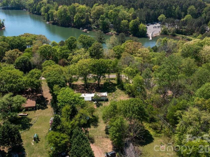 11131 Johnson Davis Road, Huntersville, NC 28078.  MLS# CAR4367085, YatesRealty ID 11341. 