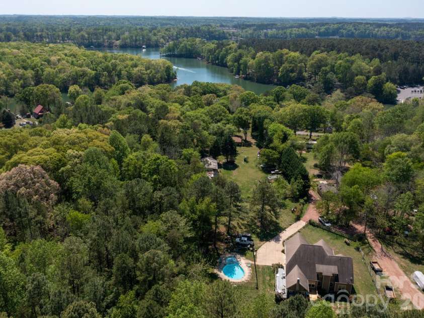 11131 Johnson Davis Road, Huntersville, NC 28078.  MLS# CAR4367085, YatesRealty ID 11341. 