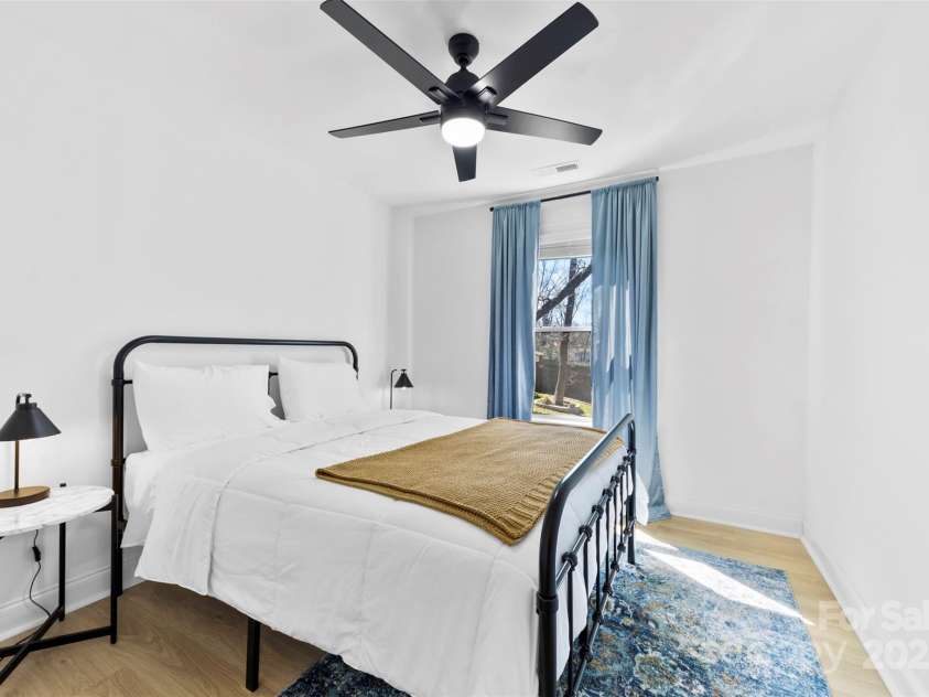 4114 Rutgers Avenue, Charlotte, NC 28206.  MLS# CAR4233016, YatesRealty ID 11341. 