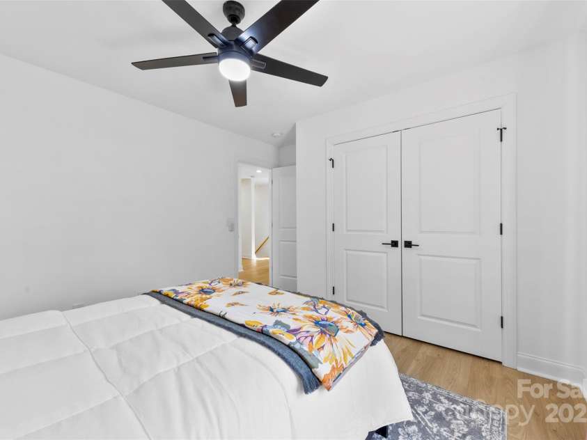 4114 Rutgers Avenue, Charlotte, NC 28206.  MLS# CAR4233016, YatesRealty ID 11341. 