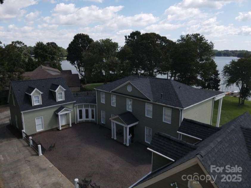 2111 Windermere Lane, Shelby, NC 28150.  MLS# CAR4193162, YatesRealty ID 11342. 
