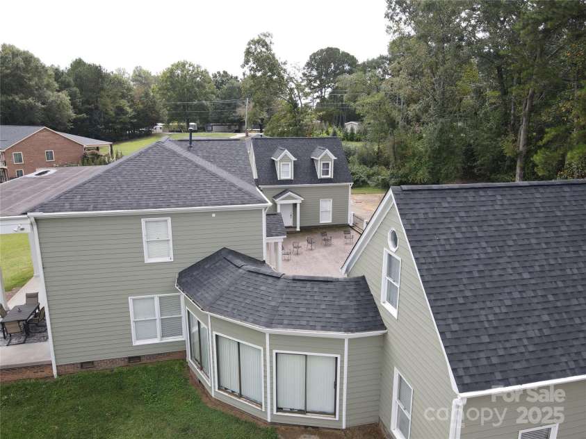 2111 Windermere Lane, Shelby, NC 28150.  MLS# CAR4193162, YatesRealty ID 11342. 