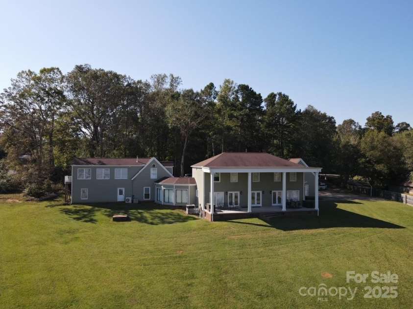 2111 Windermere Lane, Shelby, NC 28150.  MLS# CAR4193162, YatesRealty ID 11342. 