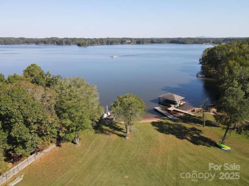 2111 Windermere Lane, Shelby, NC 28150.  MLS# CAR4193162, YatesRealty ID 11342. 