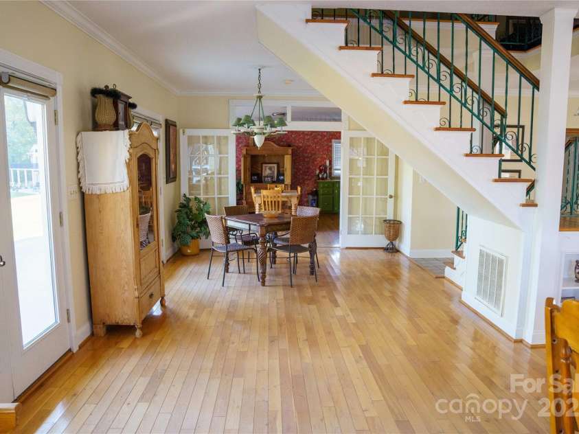 2111 Windermere Lane, Shelby, NC 28150.  MLS# CAR4193162, YatesRealty ID 11342. 