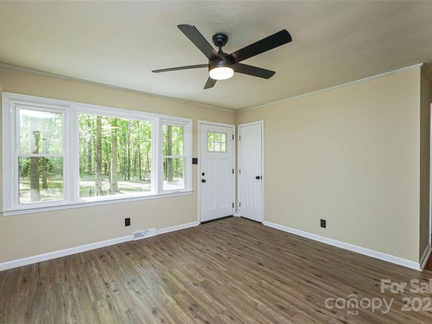 1216 Stallion Lane, Lancaster, SC 29720.  MLS# CAR4193777, YatesRealty ID 11343. 