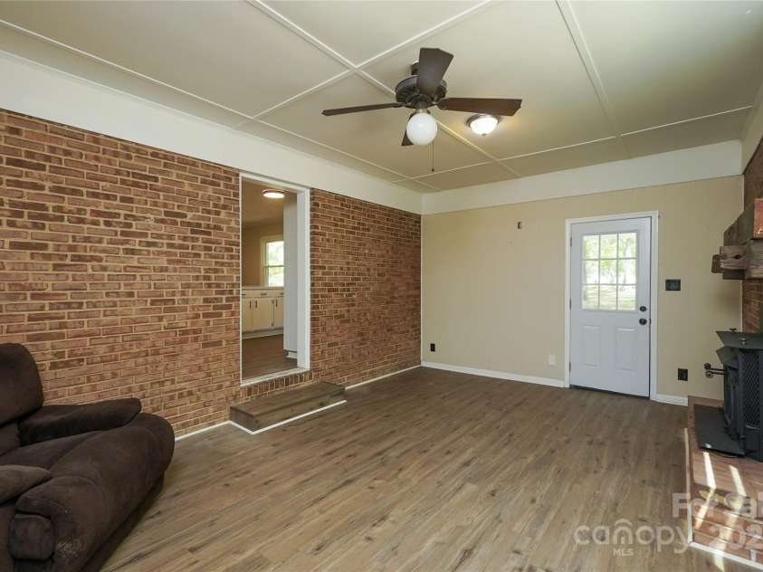 1216 Stallion Lane, Lancaster, SC 29720.  MLS# CAR4193777, YatesRealty ID 11343. 