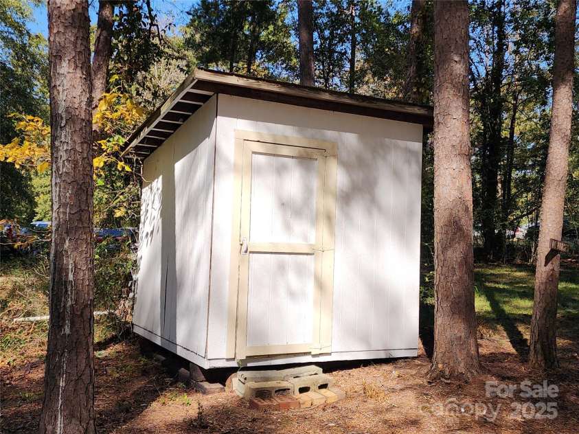 1216 Stallion Lane, Lancaster, SC 29720.  MLS# CAR4193777, YatesRealty ID 11343. 