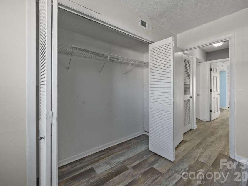 7602 Woods Lane, Cornelius, NC 28031.  MLS# CAR4345372, YatesRealty ID 11343. 
