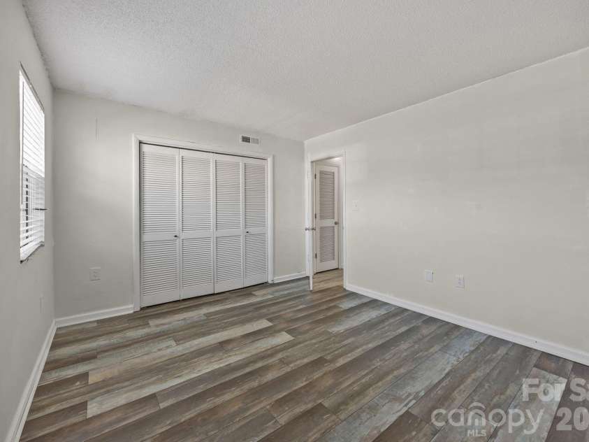 7602 Woods Lane, Cornelius, NC 28031.  MLS# CAR4345372, YatesRealty ID 11343. 