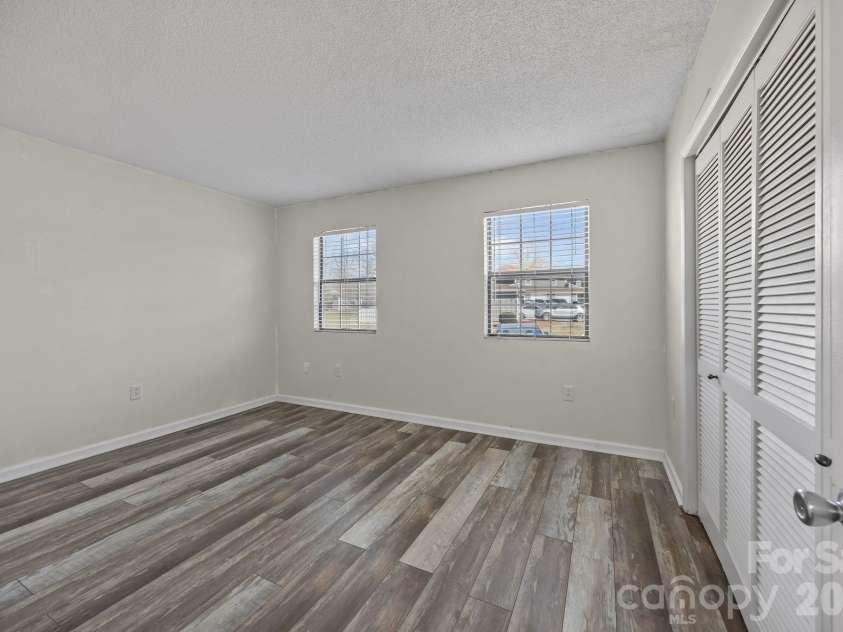 7602 Woods Lane, Cornelius, NC 28031.  MLS# CAR4345372, YatesRealty ID 11343. 