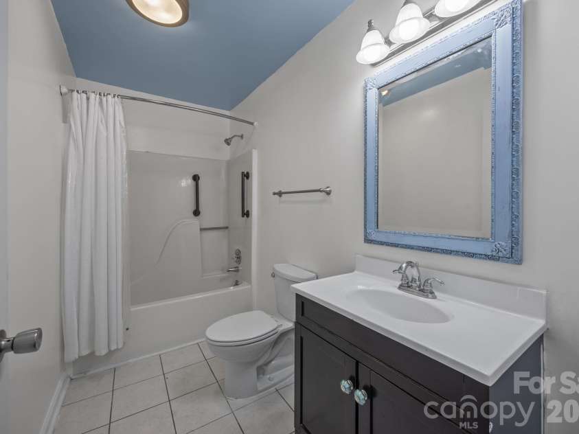 7602 Woods Lane, Cornelius, NC 28031.  MLS# CAR4345372, YatesRealty ID 11343. 