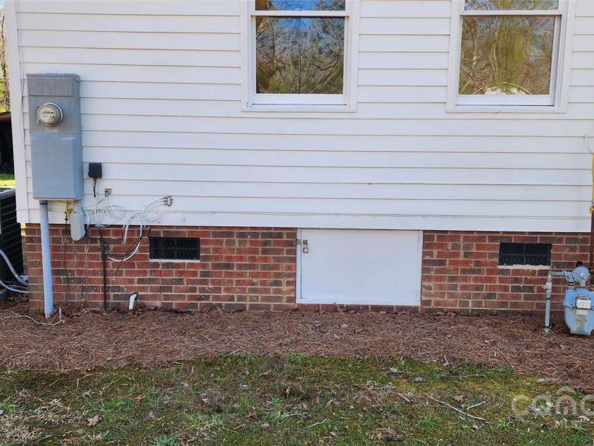 1062 Full Count Lane, Lancaster, SC 29720.  MLS# CAR4193781, YatesRealty ID 11344. 