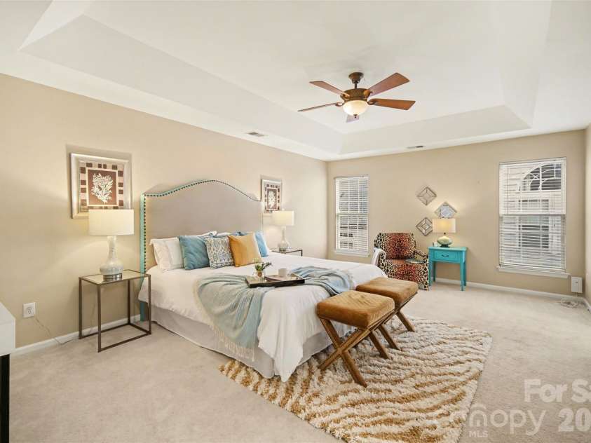 15548 Donnington Drive, Charlotte, NC 28277.  MLS# CAR4345933, YatesRealty ID 11345. 