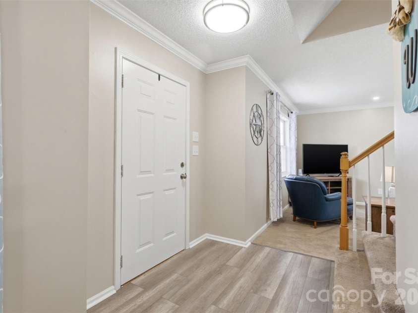 140 Silver Birch Lane, Mount Holly, NC 28120.  MLS# CAR4366403, YatesRealty ID 11347. 