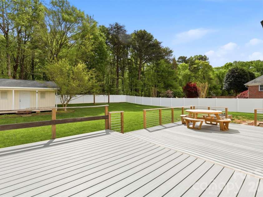 140 Silver Birch Lane, Mount Holly, NC 28120.  MLS# CAR4366403, YatesRealty ID 11347. 