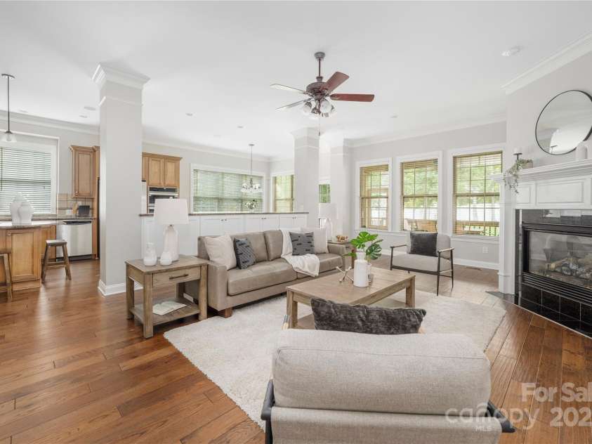 15024 Old Vermillion Drive, Huntersville, NC 28078.  MLS# CAR4267682, YatesRealty ID 11347. 
