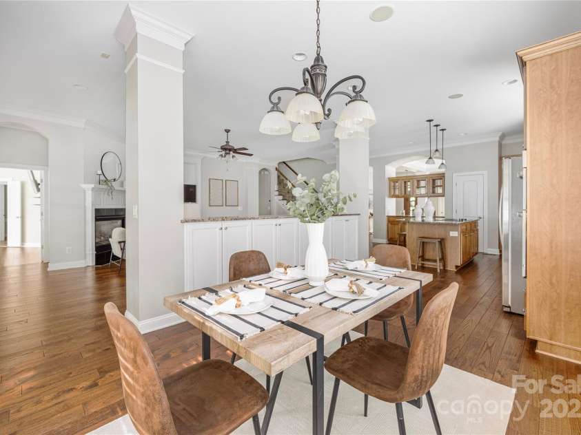 15024 Old Vermillion Drive, Huntersville, NC 28078.  MLS# CAR4267682, YatesRealty ID 11347. 