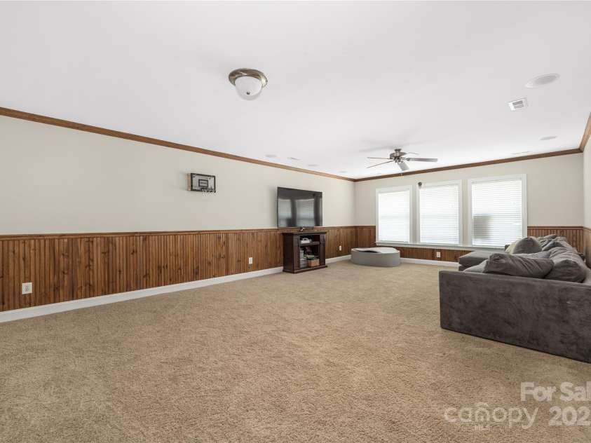15024 Old Vermillion Drive, Huntersville, NC 28078.  MLS# CAR4267682, YatesRealty ID 11347. 