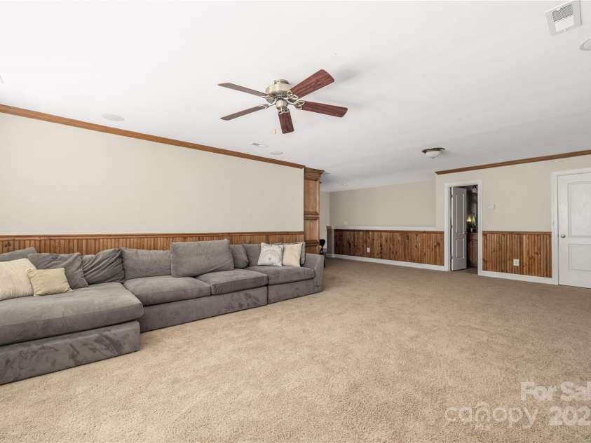 15024 Old Vermillion Drive, Huntersville, NC 28078.  MLS# CAR4267682, YatesRealty ID 11347. 