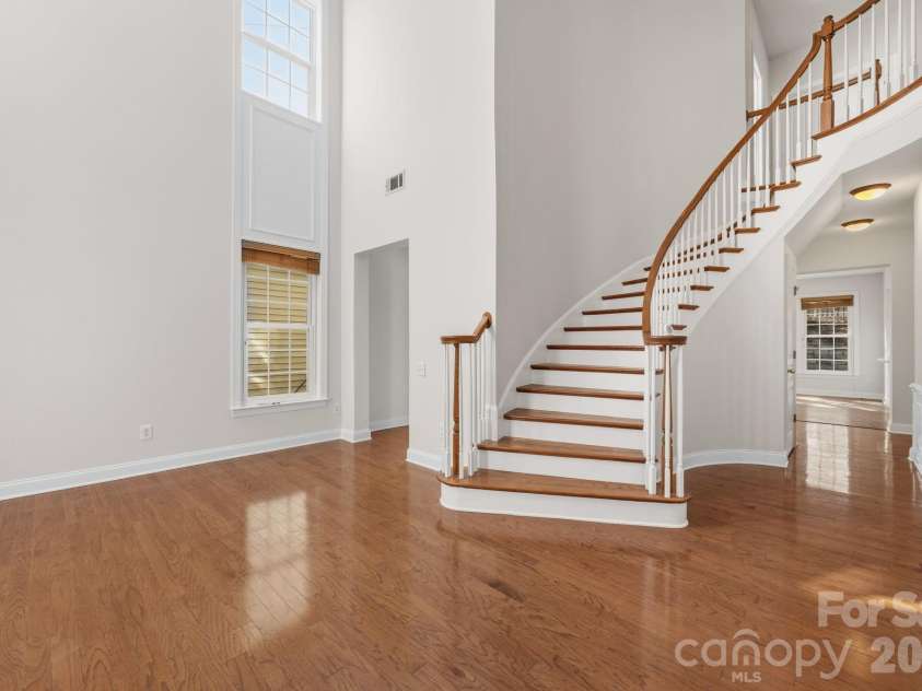 9429 Ridgeforest Drive, Charlotte, NC 28277.  MLS# CAR4337746, YatesRealty ID 11349. 