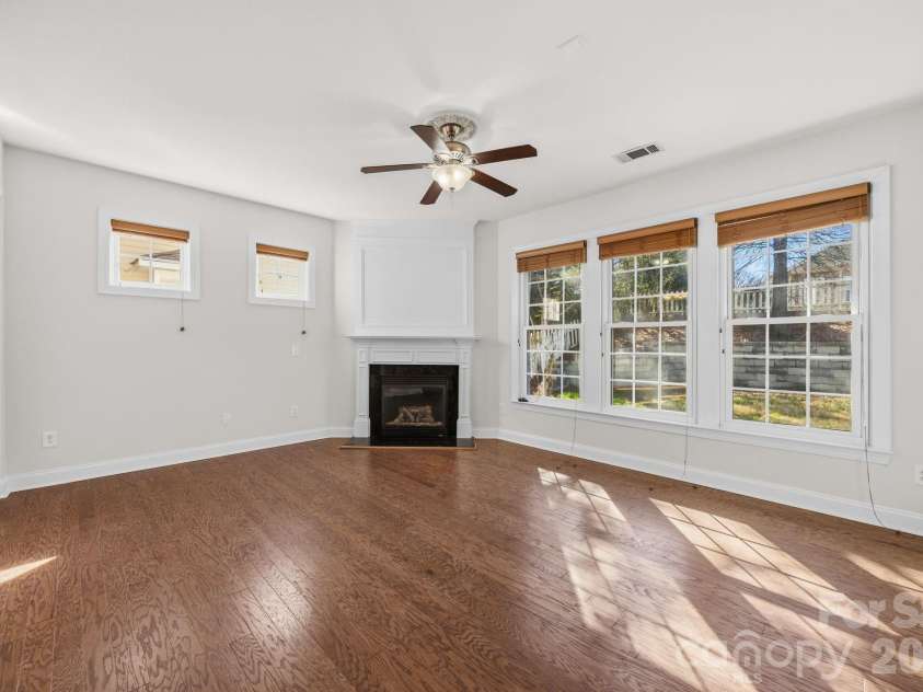 9429 Ridgeforest Drive, Charlotte, NC 28277.  MLS# CAR4337746, YatesRealty ID 11349. 