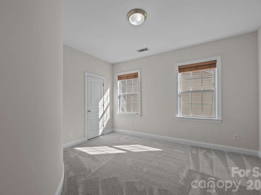 9429 Ridgeforest Drive, Charlotte, NC 28277.  MLS# CAR4337746, YatesRealty ID 11349. 