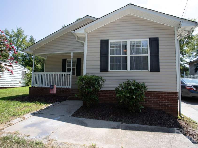 195 Edward Avenue, Concord, NC 28025.  MLS# CAR4168080, YatesRealty ID 1135. 