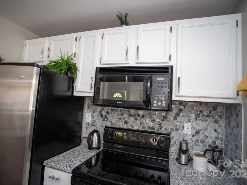 195 Edward Avenue, Concord, NC 28025.  MLS# CAR4168080, YatesRealty ID 1135. 