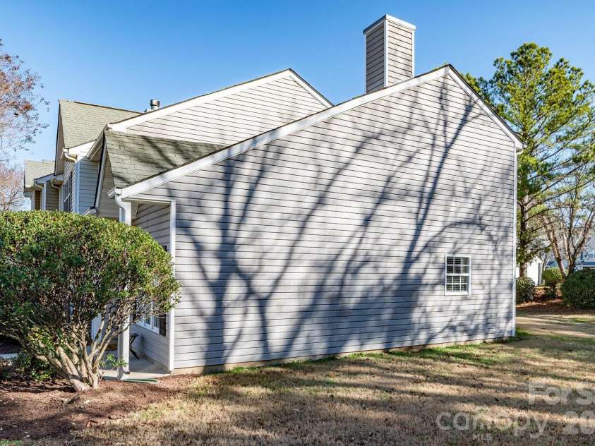 2141 Preakness Court, Charlotte, NC 28273.  MLS# CAR4334760, YatesRealty ID 11350. 