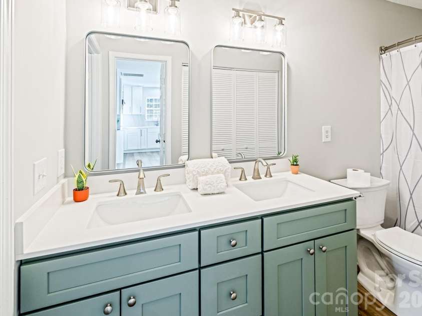 2141 Preakness Court, Charlotte, NC 28273.  MLS# CAR4334760, YatesRealty ID 11350. 