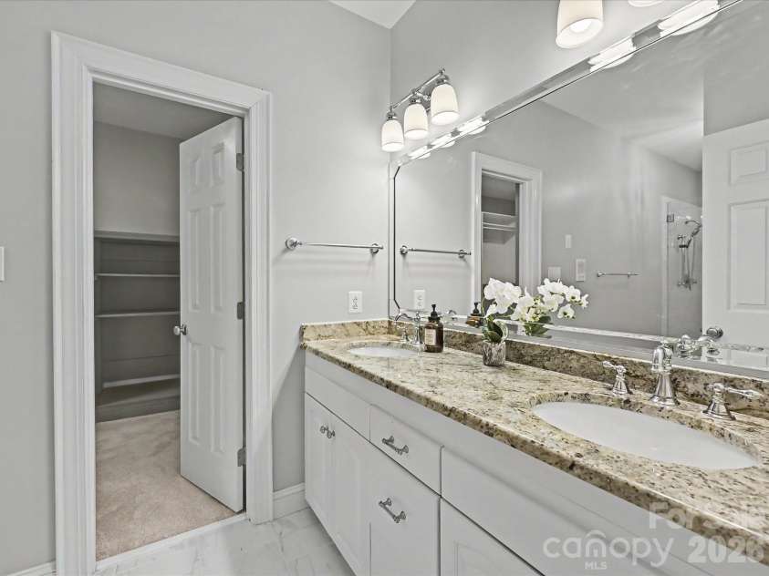5223 Haynes Hall Place, Charlotte, NC 28270.  MLS# CAR4364608, YatesRealty ID 11351. 