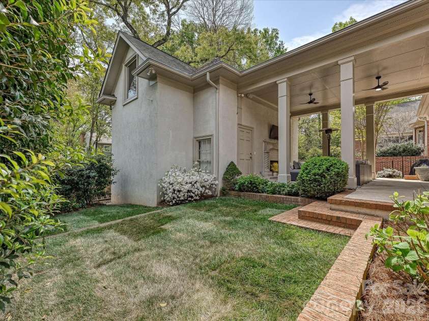 5223 Haynes Hall Place, Charlotte, NC 28270.  MLS# CAR4364608, YatesRealty ID 11351. 