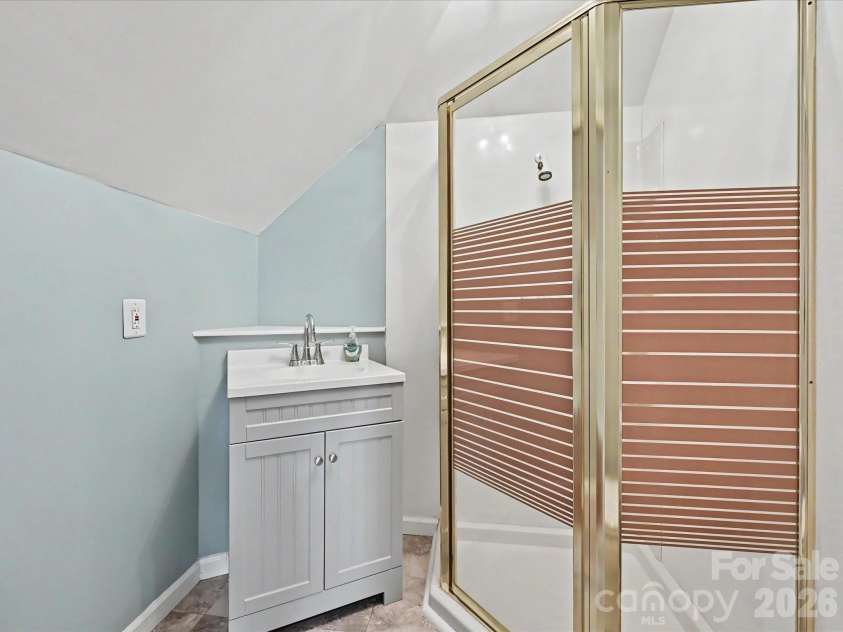 5223 Haynes Hall Place, Charlotte, NC 28270.  MLS# CAR4364608, YatesRealty ID 11351. 