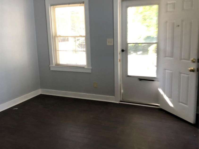 424 Skyland Avenue, Charlotte, NC 28205.  MLS# CAR4250697, YatesRealty ID 11352. 426