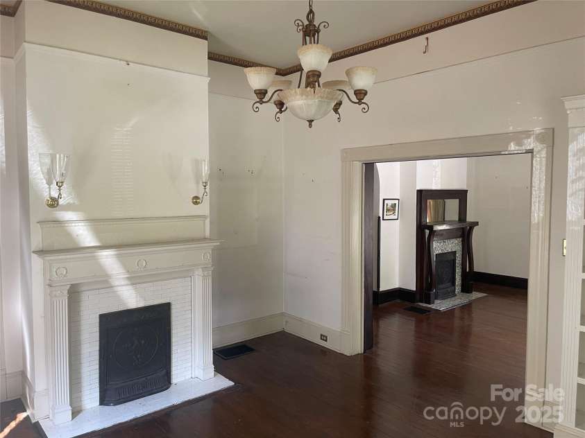 500 Council Street, Salisbury, NC 28144.  MLS# CAR4252567, YatesRealty ID 11353. 