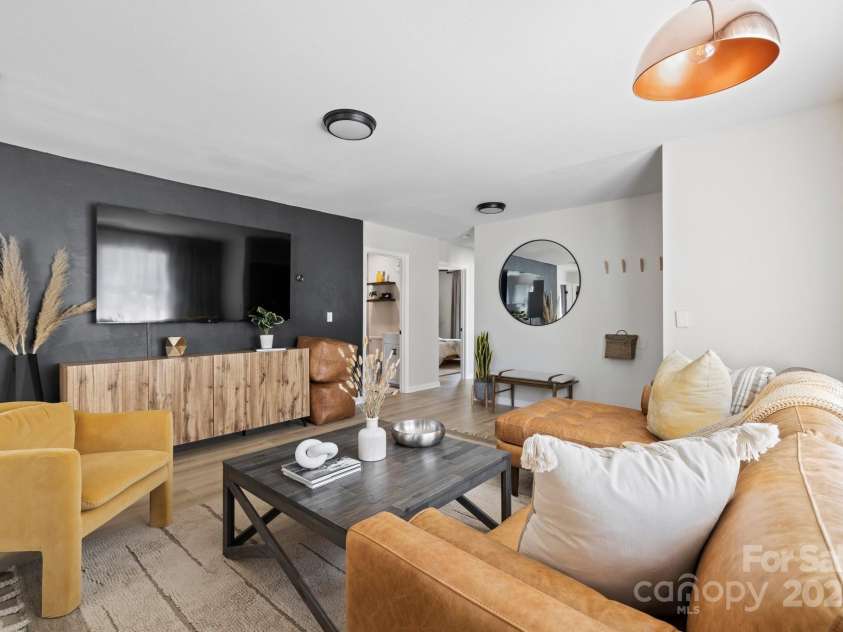 192 Duckworth Avenue, Brevard, NC 28712.  MLS# CAR4253058, YatesRealty ID 11354. 