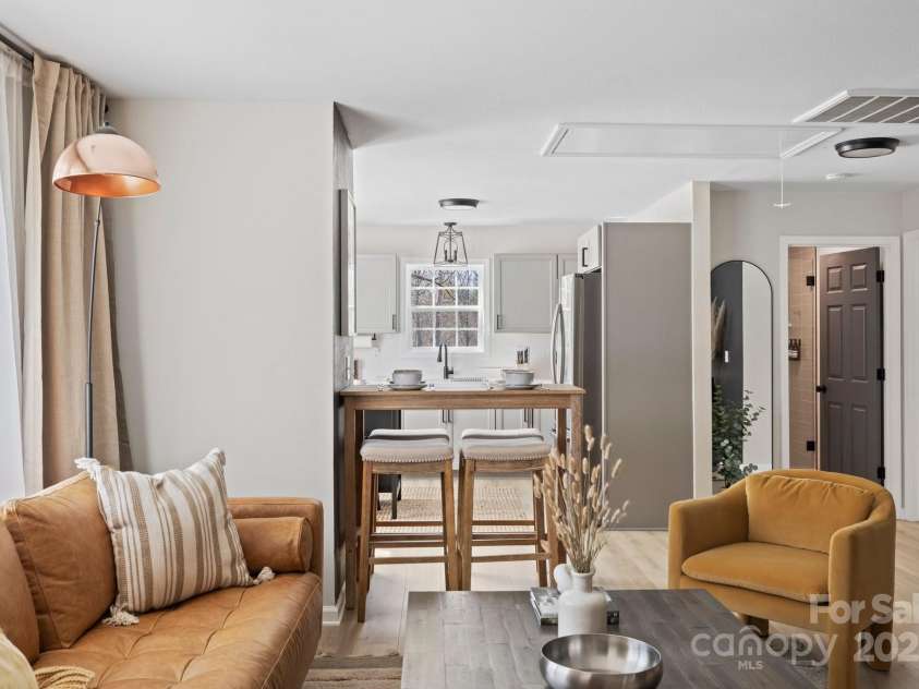 192 Duckworth Avenue, Brevard, NC 28712.  MLS# CAR4253058, YatesRealty ID 11354. 