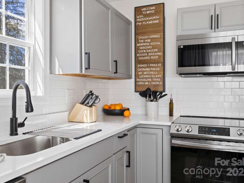 192 Duckworth Avenue, Brevard, NC 28712.  MLS# CAR4253058, YatesRealty ID 11354. 