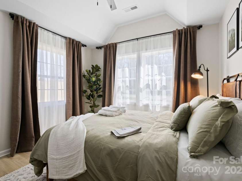 192 Duckworth Avenue, Brevard, NC 28712.  MLS# CAR4253058, YatesRealty ID 11354. 